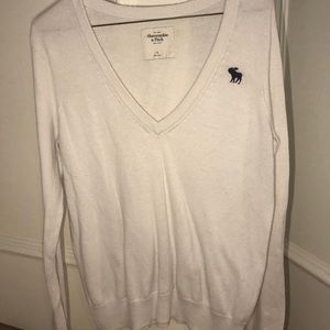 White v neck sweater